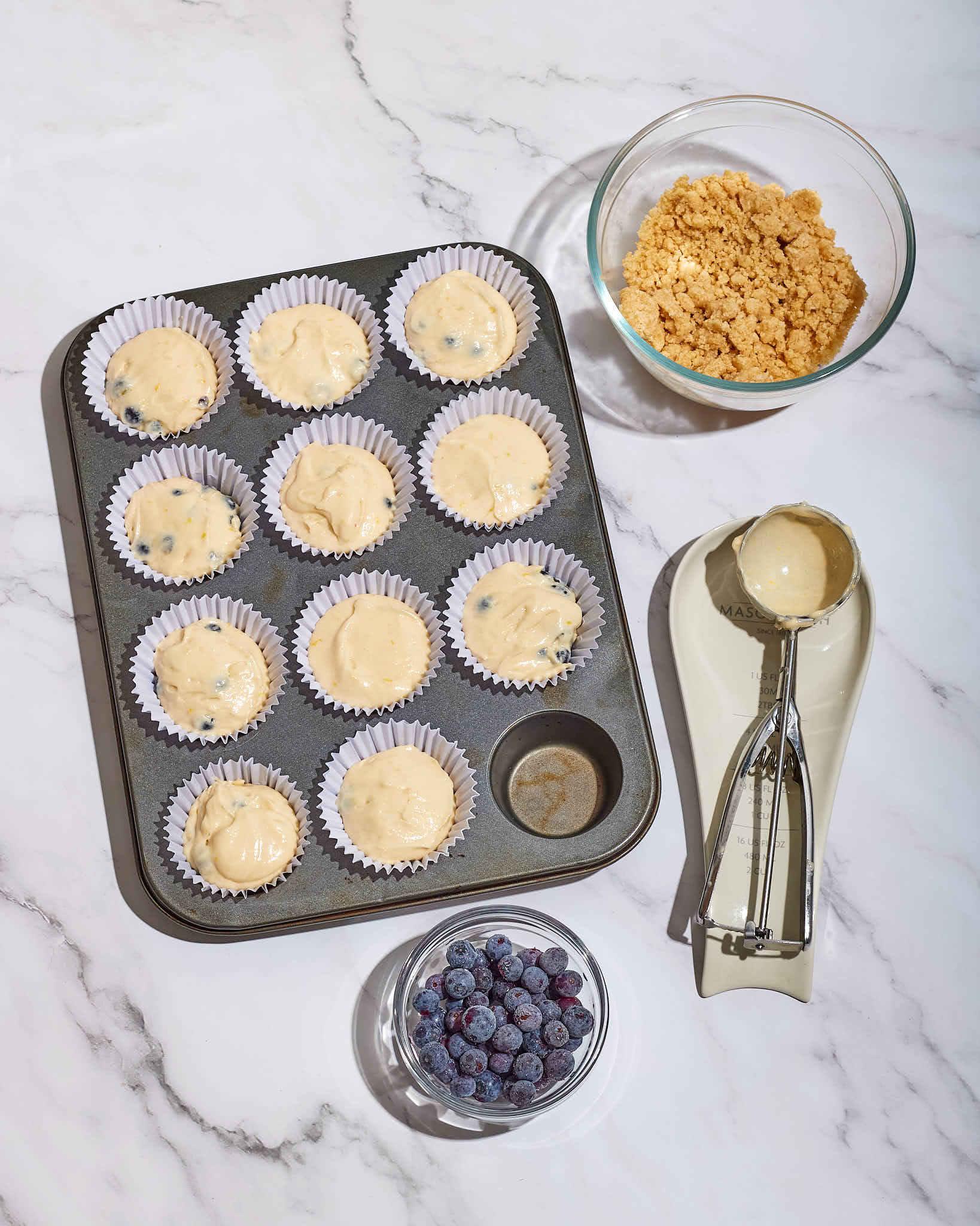 colocar la mezcla en los pirotines